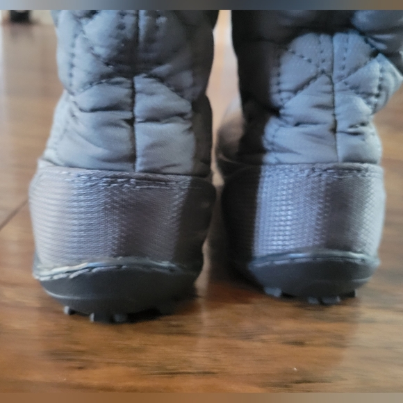 Columbia Winter Boots - Picture 10 of 10